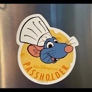 Disney Annual passholder magnet